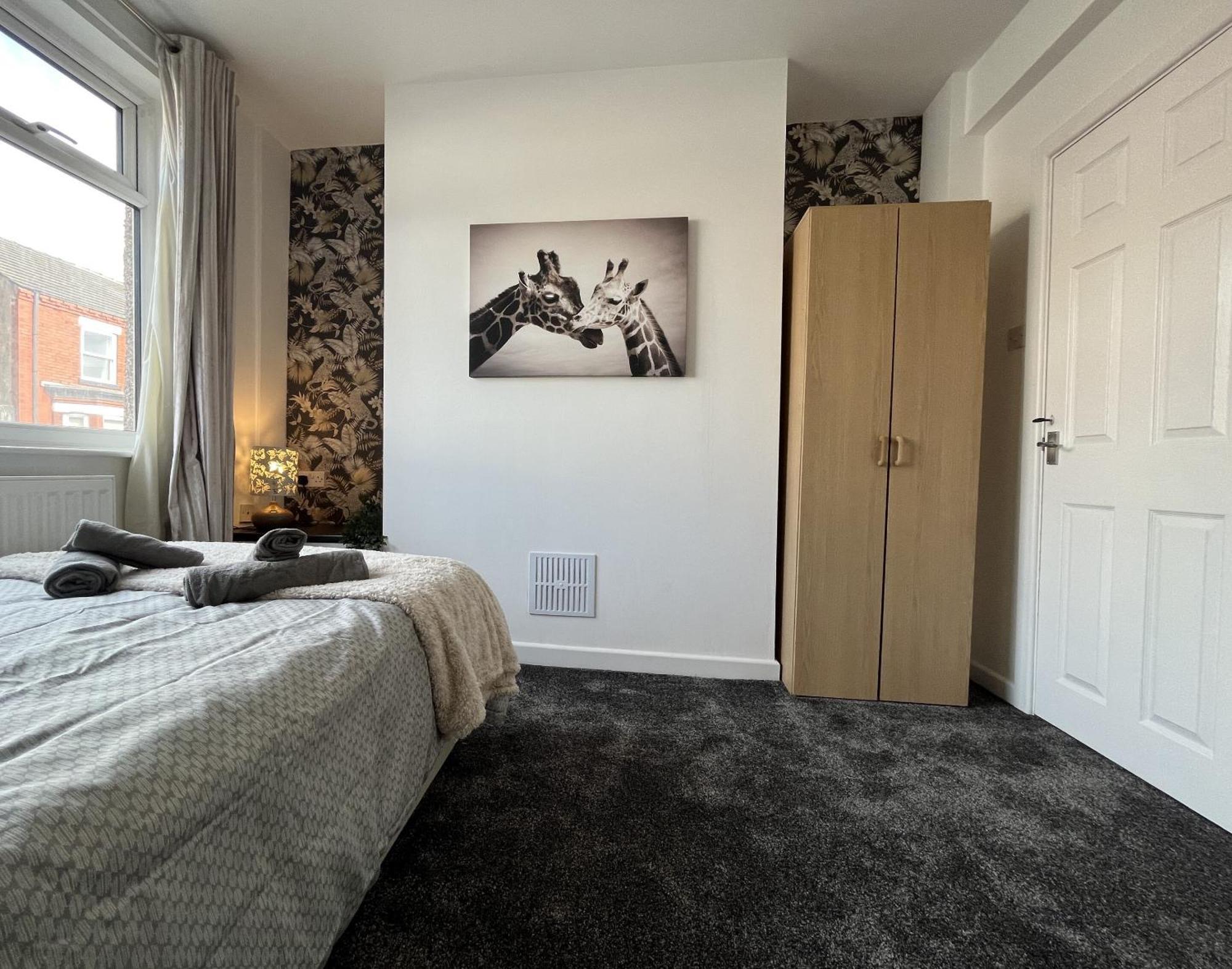 Modernised Central Wigan Townhouse Sleeps Up To 6 Bagian luar foto